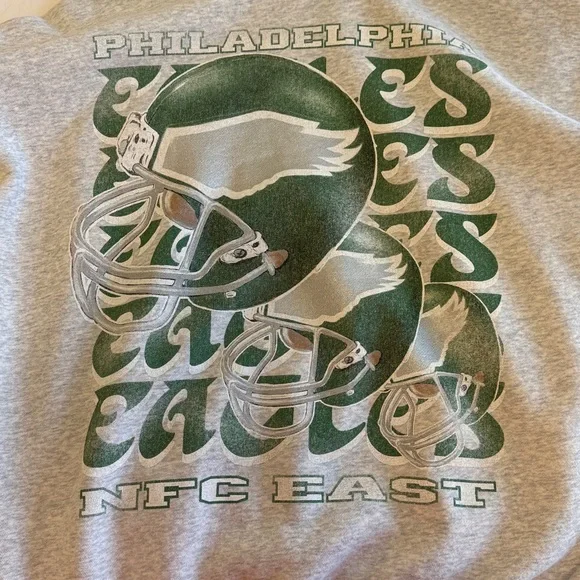 Abercrombie Philadelphia Eagles Graphic Hoodie - Picture 3 of 5